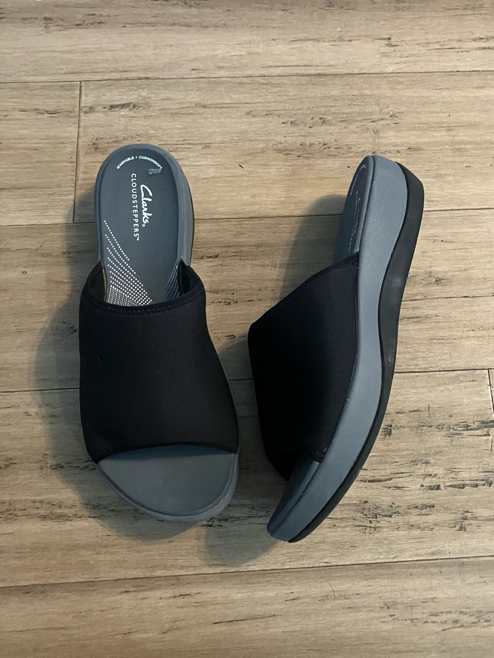 Clarks Cloudstepper black slide platform stretch women’s sandals size 11